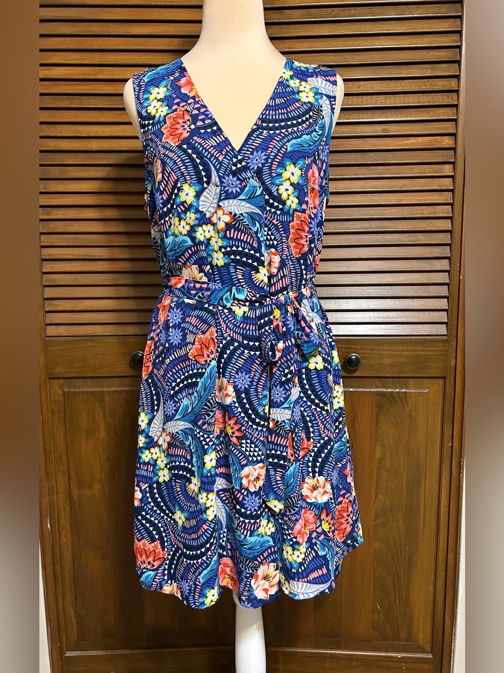 DR2 Sleeveless Vibrant Blue with Tropical Floral Geometric Belted Dress Size M